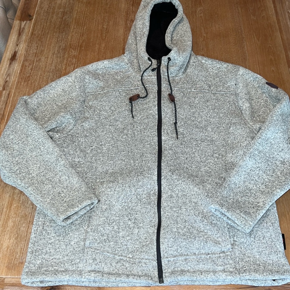 Free country Sherpa jacket. Size L. NWOT.
